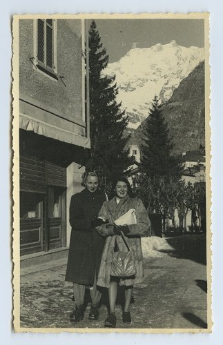 A destra, Romilda Bertholier